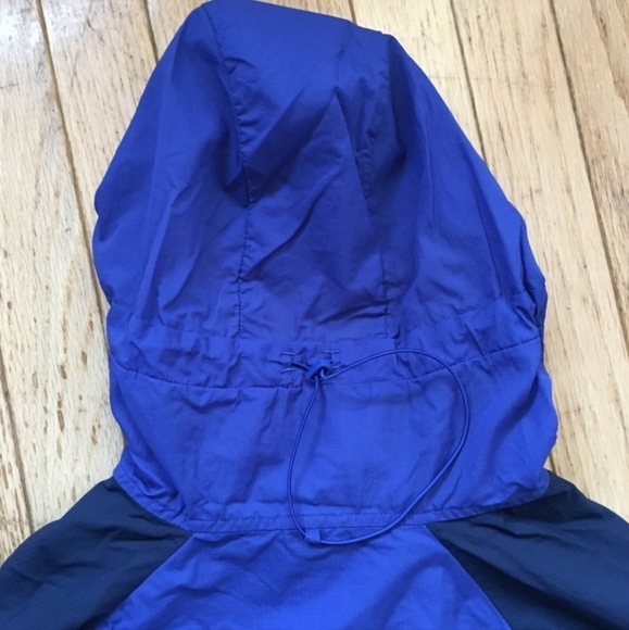 NIKE | NIKE LIGHTWEIGHT WINDRUNNER JACKET BLUE AND WHITE SIZE SMALL - Picture 4 of 8